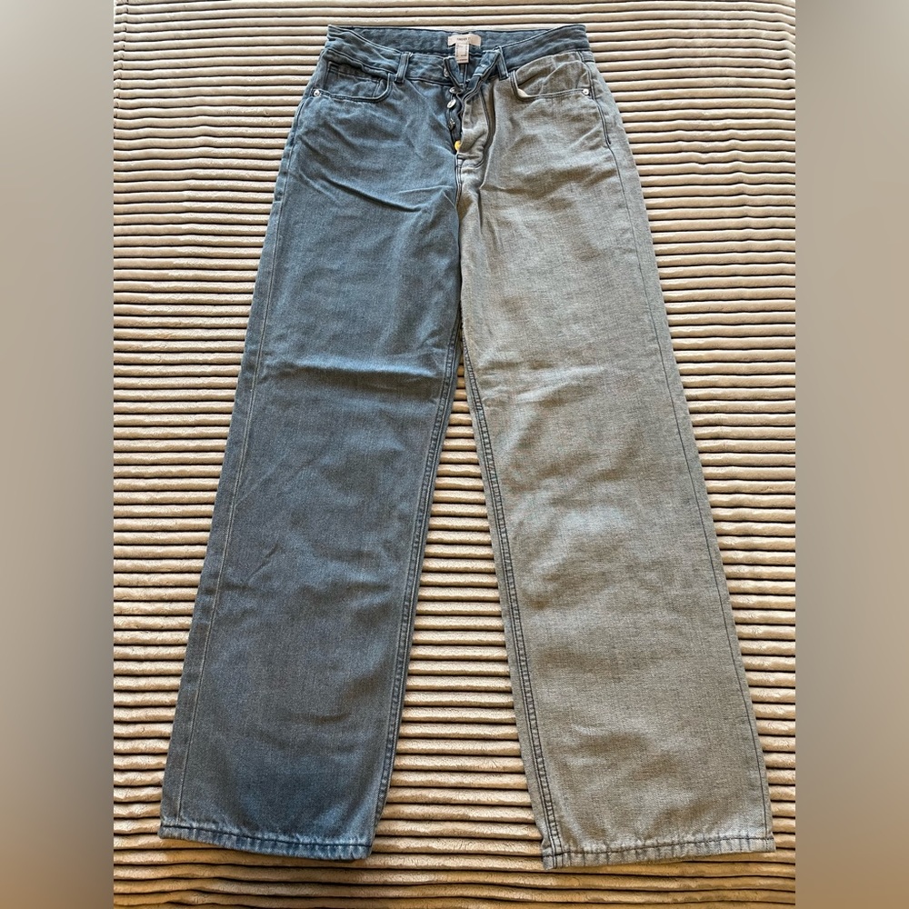F21 2-tone denim straight leg jeans